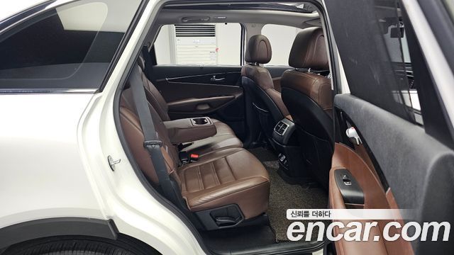Kia Sorento 2015 — photo 17