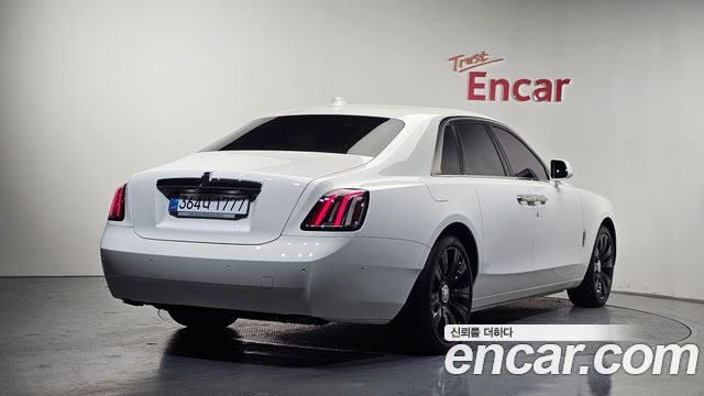 Rolls-Royce Ghost 2026 — photo 2
