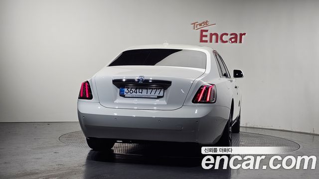 Rolls-Royce Ghost 2026 — photo 4