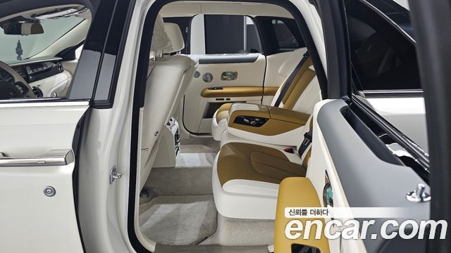 Rolls-Royce Ghost 2026 — photo 17