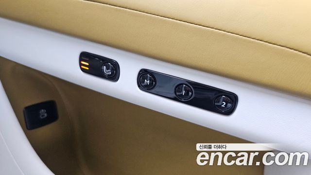 Rolls-Royce Ghost 2026 — photo 32