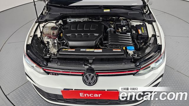 Volkswagen Golf 2023 — photo 6