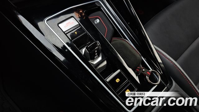 Volkswagen Golf 2023 — photo 9