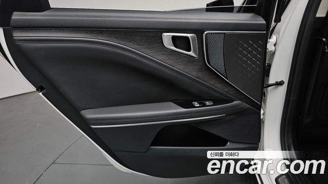 Kia K8 2022 — photo 15