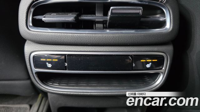 Genesis GV80 2020 — photo 18