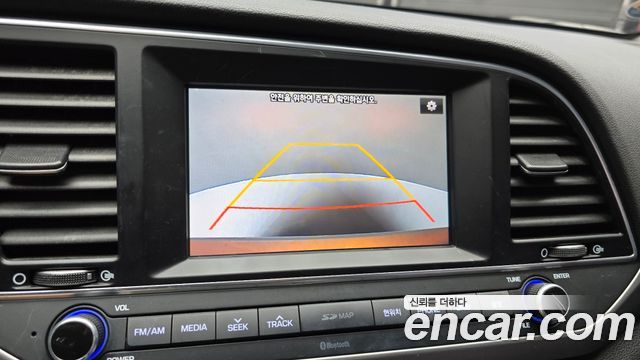 Hyundai AVANTE 2016 — photo 15