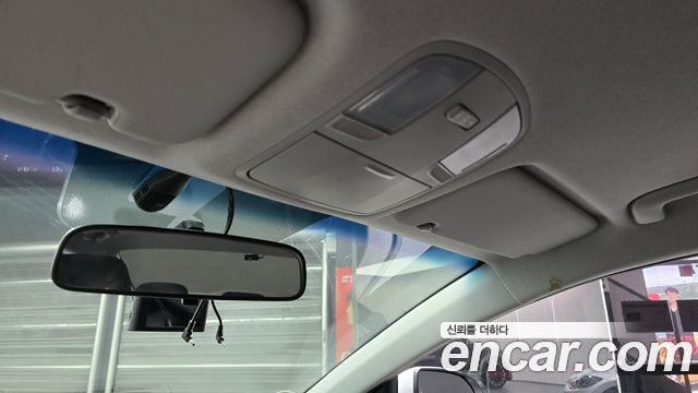 Hyundai AVANTE 2016 — photo 19