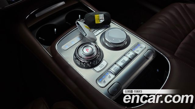 Genesis G90 2022 — photo 9