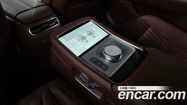 Genesis G90 2022 — photo 19