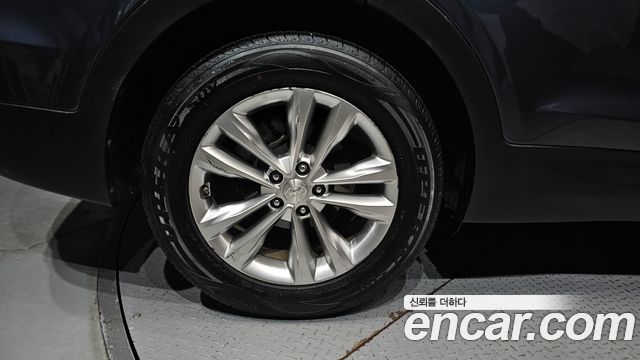 Hyundai Santafe 2018 — photo 5
