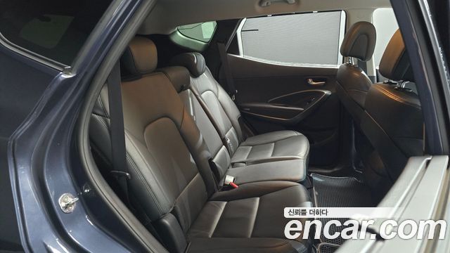 Hyundai Santafe 2018 — photo 17