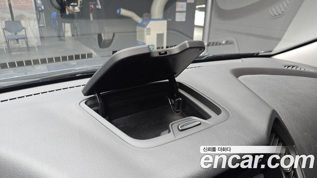 Hyundai Santafe 2018 — photo 27