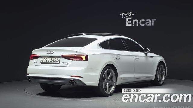 Audi A5 2019 — photo 2