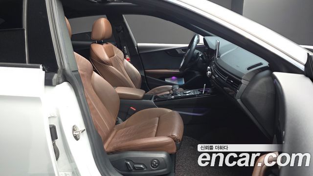 Audi A5 2019 — photo 16
