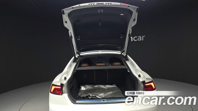 Audi A5 2019 — photo 37