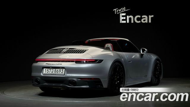 Porsche 911 2024 — photo 2