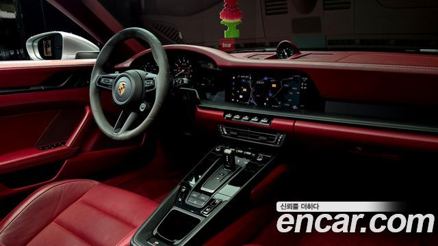 Porsche 911 2024 — photo 10
