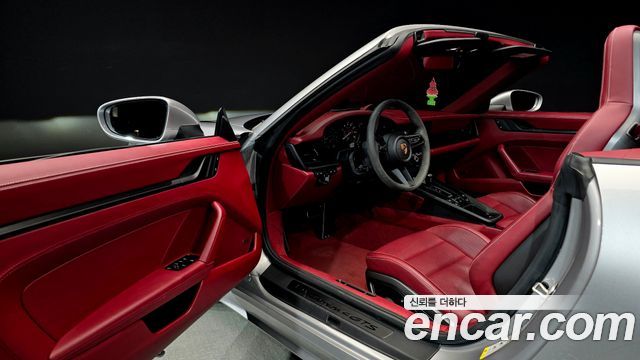 Porsche 911 2024 — photo 13