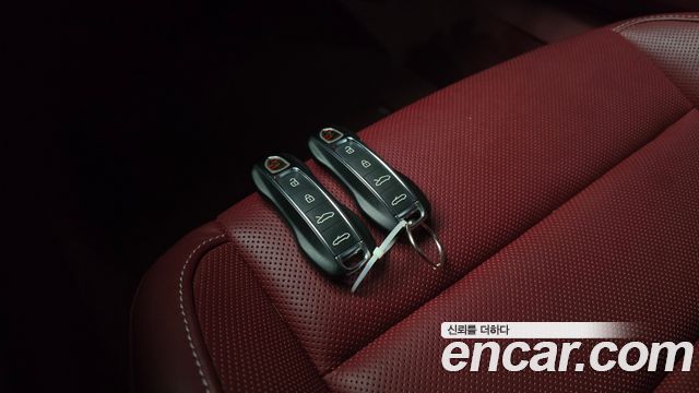Porsche 911 2024 — photo 28