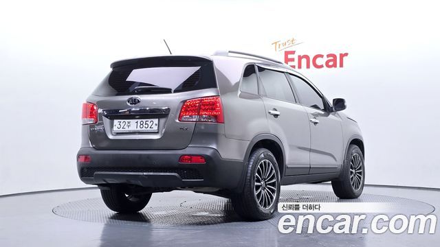 Kia Sorento 2011 — photo 2
