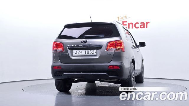 Kia Sorento 2011 — photo 4