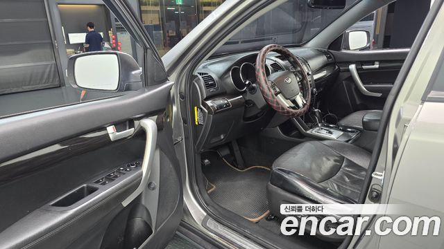 Kia Sorento 2011 — photo 10