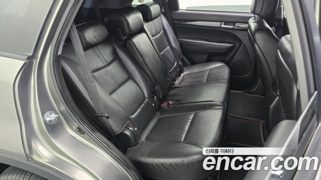Kia Sorento 2011 — photo 11