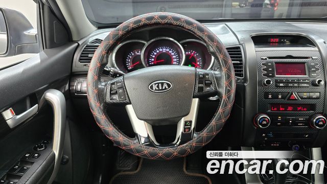 Kia Sorento 2011 — photo 13