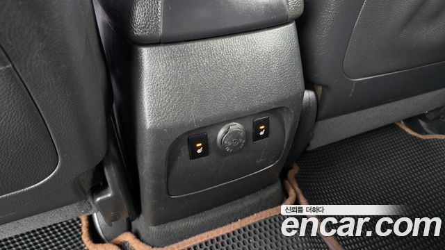 Kia Sorento 2011 — photo 18