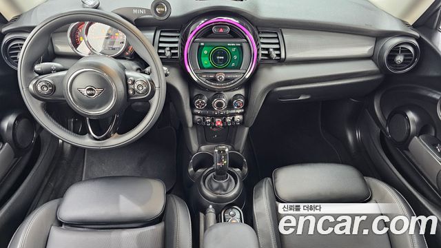 Mini Cooper 2020 — photo 10