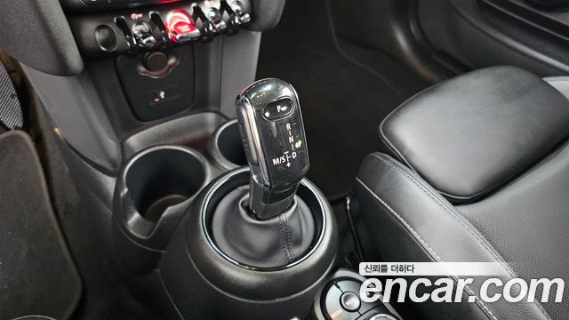 Mini Cooper 2020 — photo 12