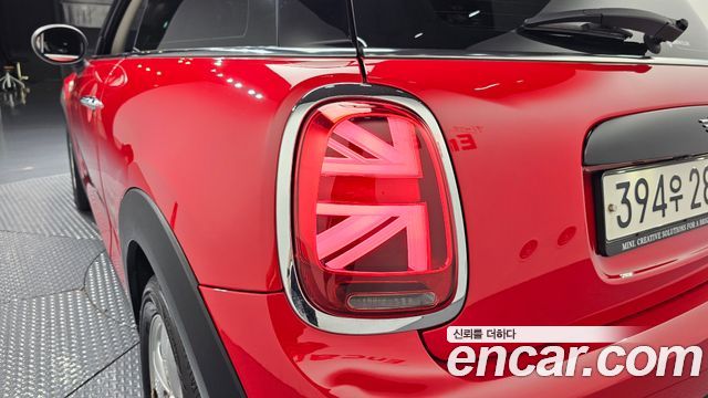 Mini Cooper 2020 — photo 9