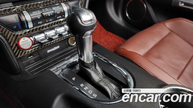 Ford Mustang 2017 — photo 9