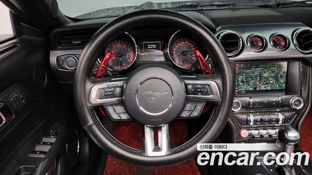 Ford Mustang 2017 — photo 13