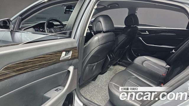 Hyundai Sonata 2016 — photo 23