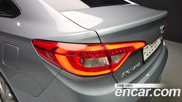 Hyundai Sonata 2016 — photo 9