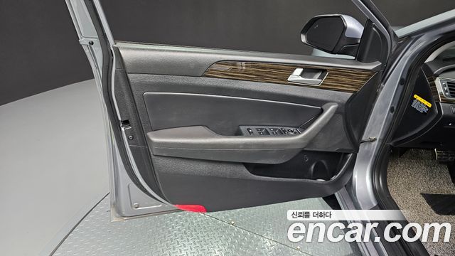 Hyundai Sonata 2016 — photo 14
