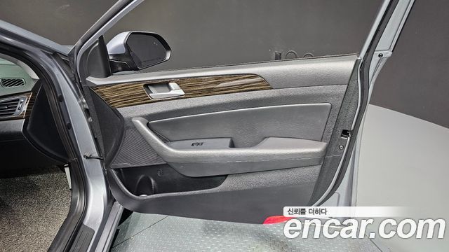 Hyundai Sonata 2016 — photo 15