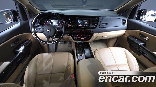 Kia Canival 2019 — photo 7