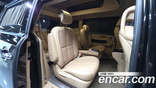Kia Canival 2019 — photo 12