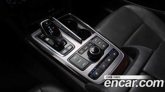 Hyundai Equus 2015 — photo 12
