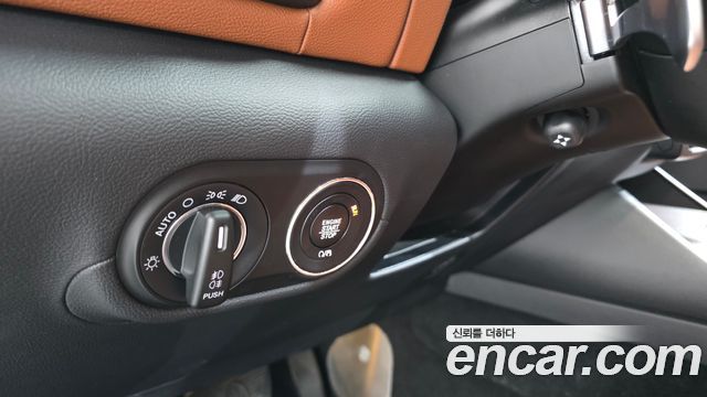 Maserati Levante 2017 — photo 13