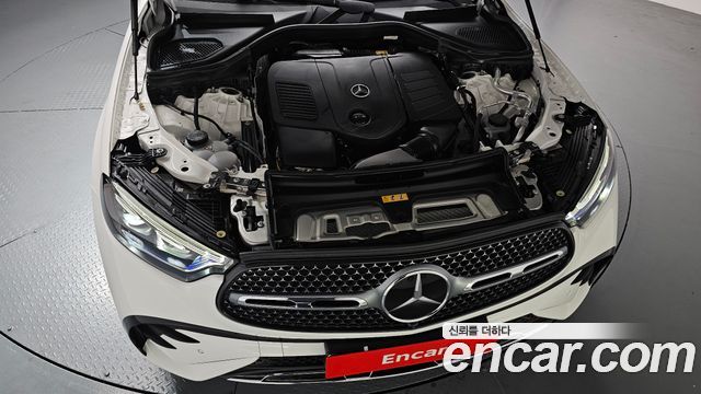 Mercedes-Benz GLC-Class 2026 — photo 6