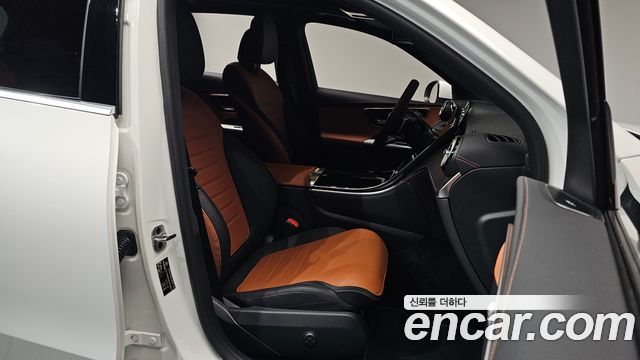 Mercedes-Benz GLC-Class 2026 — photo 18