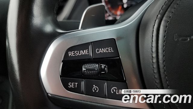 BMW 1-Series 2022 — photo 16