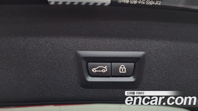 BMW 1-Series 2022 — photo 18