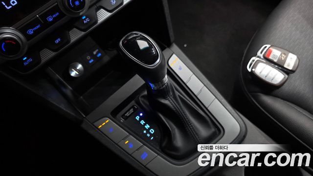 Hyundai AVANTE 2020 — photo 12