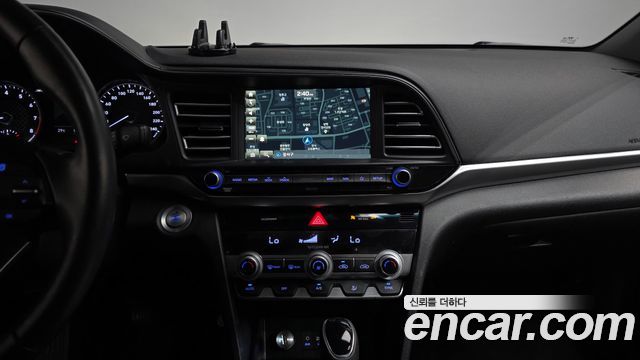 Hyundai AVANTE 2020 — photo 19