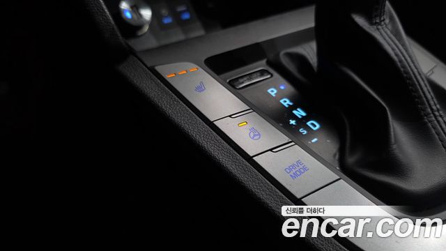 Hyundai AVANTE 2020 — photo 22