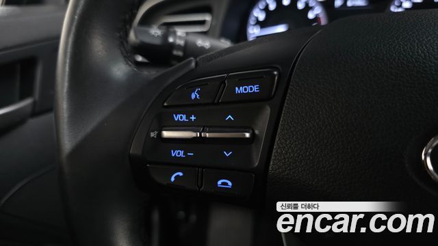 Hyundai AVANTE 2020 — photo 23